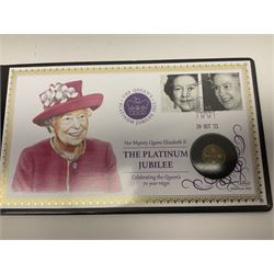 Queen Elizabeth II 2022 Solomon Islands one-tenth of an ounce 22 carat gold proof coin cover 'Queen Elizabeth II's Platinum Jubilee', in Harrington and Byrne folder 