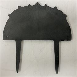 Please Keep Off the Grass cast iron sign, without spike H14cm 