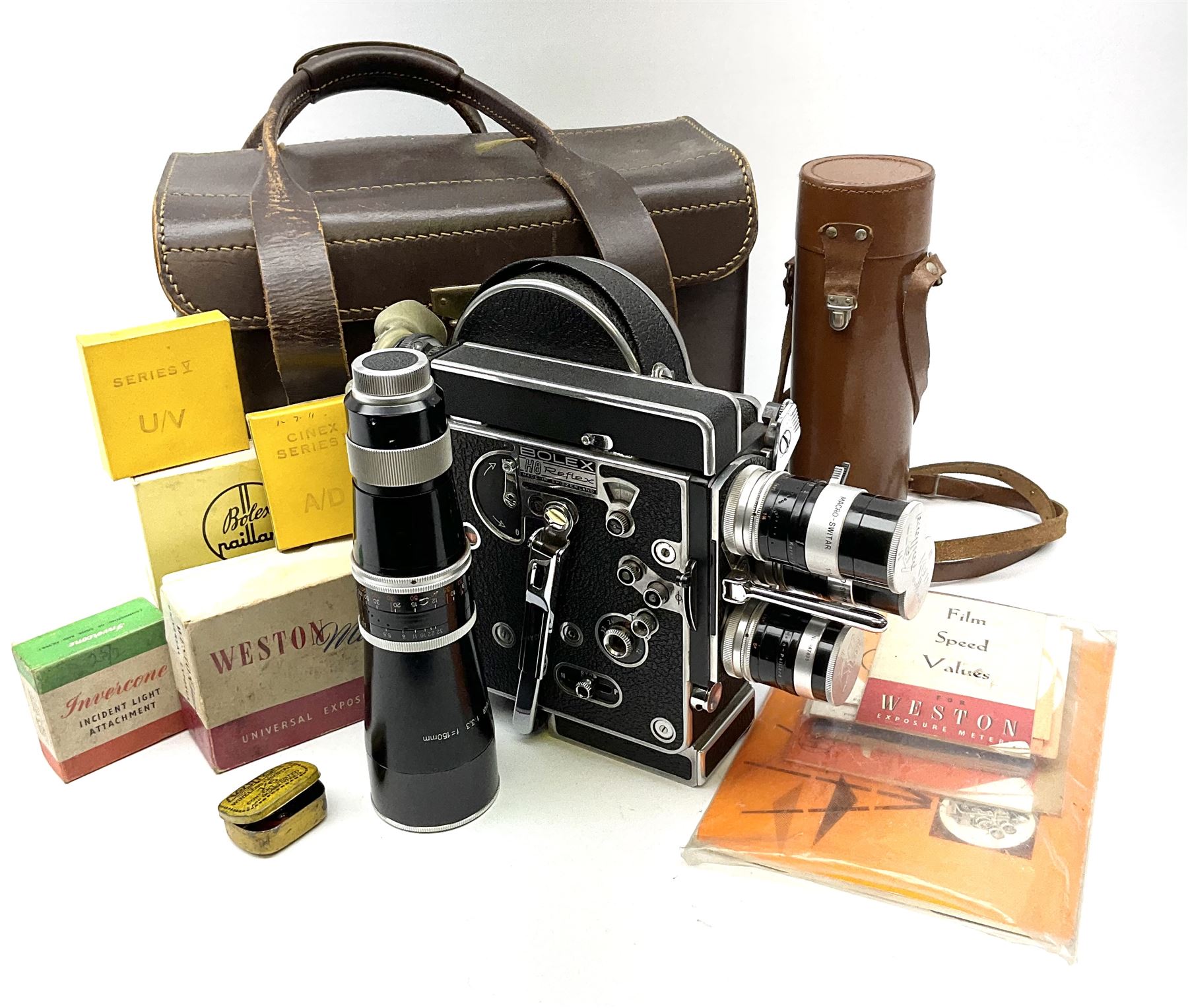 Bolex H8 Reflex 8mm cine camera with handgrip and turret for interchangeable lenses, KERN macro-switar 1:1,4 f=36mm H8 RX lens, KERN macro-switar 1:1,3 f=12,5mm H8 RX lens, KERN macro-switar 1:1,6 f=5,5mm H8 RX lens, KERN MACRO-YVAR 1:3,3 f=150mm lens 