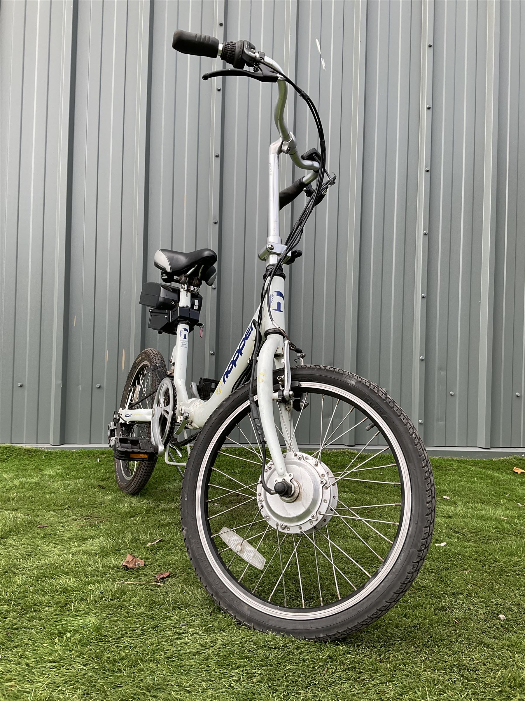 Hoper foldable electric bike, charger and manual, 7 speed with back suspension  - THIS LOT IS TO BE COLLECTED BY APPOINTMENT FROM DUGGLEBY STORAGE, GREAT HILL, EASTFIELD, SCARBOROUGH, YO11 3TX