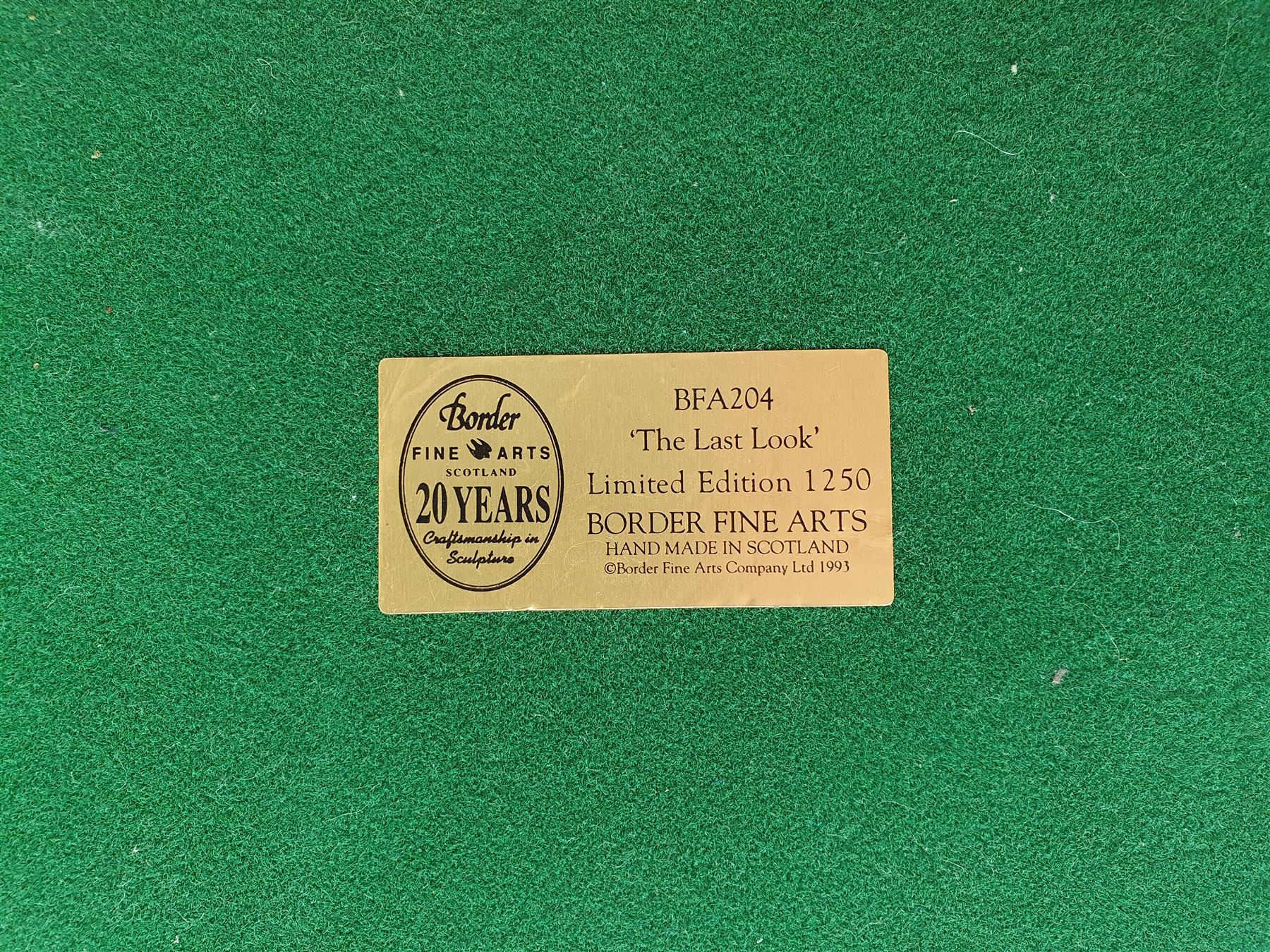 Limited edition Border Fine Arts figure 'The Last Look', depicting a fox upon naturalistic base, by David Walton, signed and impressed 1994, no.813/1250, model BFA204, on wooden base 