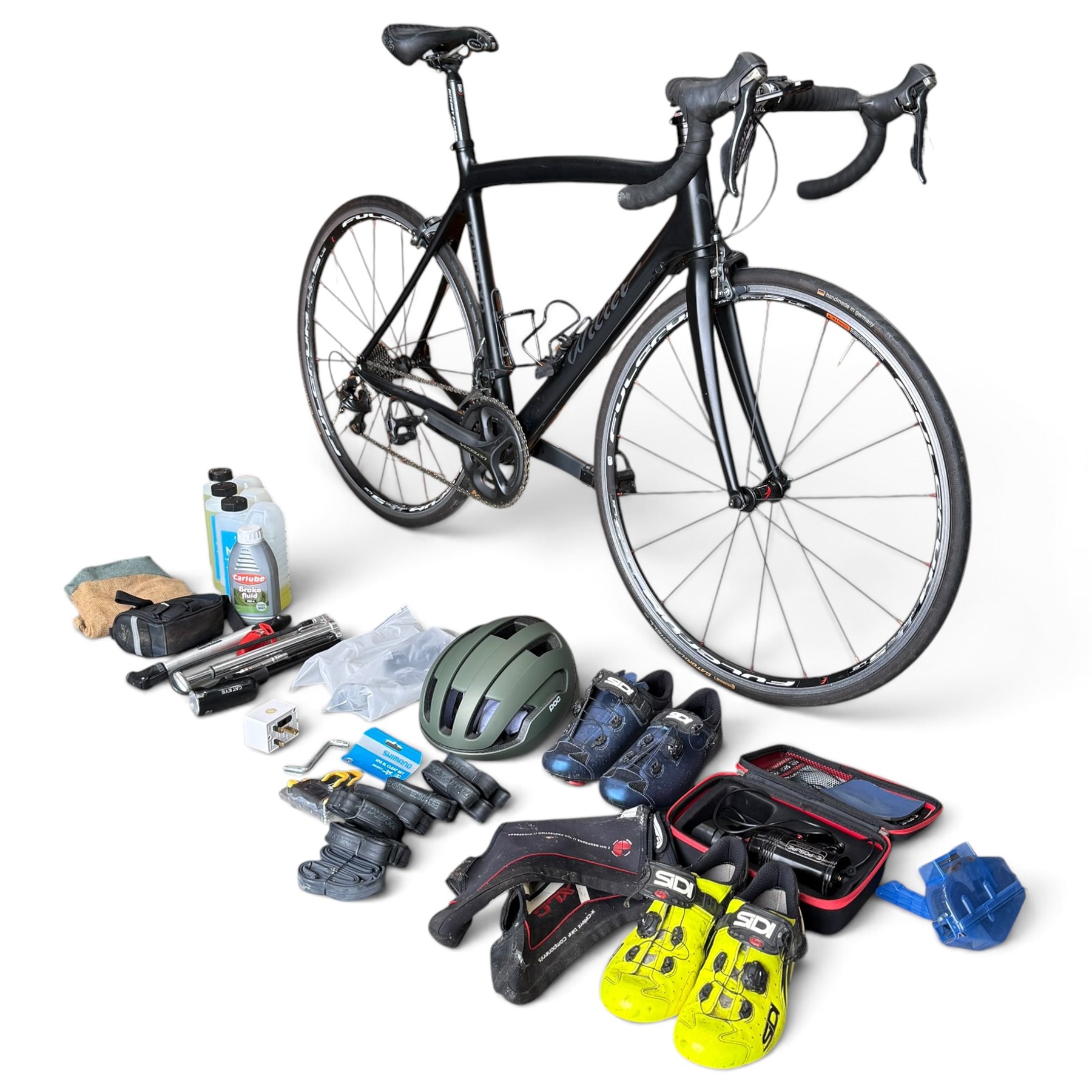 Wilier - Izoard XP bicycle, continental tyres, 2x11-speed, medium along with mixed accessories 