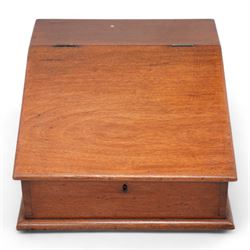 Early 20th century mahogany slope front table top desk, with compartmentalised interior 