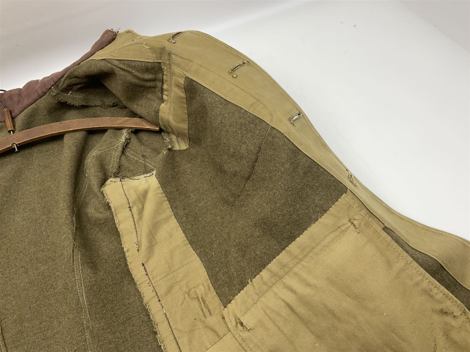 British M22 khaki tunic for the Hampshire Regiment with WW1 trio ribbon bar