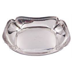 Early 20th century silver quatrefoil bowl, with lobed sides and pierced border to rim, hallmarked Atkin Brothers, Sheffield 1916, L21.5cm, approximate weight 9.59 ozt (298.4 grams)