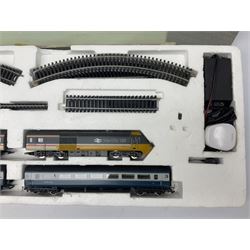 Hornby '00' gauge - Intercity 125 2-car set Nos.43010 & 43011 with one coach in original box with track and additional 4-6-0 locomotive and tender No.7476 and goods wagon; and another similar HST Intercity 125 2-car set Nos.43125 & 43126 with two coaches in original box with track and controller (2)