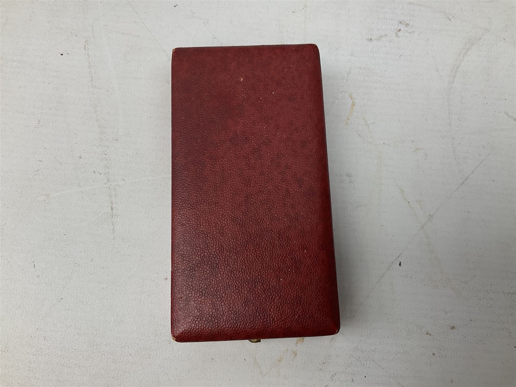 Five continental medals - WW1 Belgian Cross of Fire; WW1 French Croix De Guerre; French Croix De Combattant; French Republic Workers silver merit awarded to L. Mounet 1950; and boxed French Palmes Universitaires Officier d'Academie silver and enamel wreath (5)