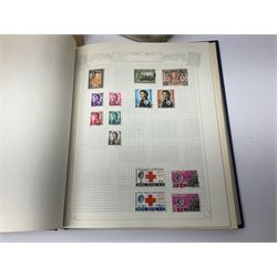 Great British, Commonwealth and World stamps, including Ascension, Bahamas, Barbados, Bermuda, British Solomon Islands, Brunei, Falkland Islands, Gold Coast, Gilbert and Ellice Islands, Mauritius, Norfolk Islands, Pitcairn Islands, St Lucia, Sarawak, Queen Victoria and later Malta etc, housed in various albums and on pages