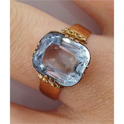 Early 20th century continental 13ct rose gold single stone aquamarine ring