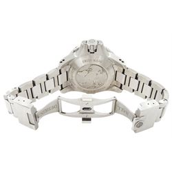 Ball Engineer Hydrocarbon Deepquest gentleman's titanium automatic chronometer wristwatch, Ref. DM3000A-SCJ-BK, black dial with baton hour markers, date aperture and unidirectional rotating bezel, on titanium and stainless steel bracelet, boxed with additional links and warranty certificate dated 2019