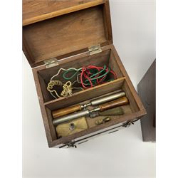 Heeling Error Instrument Patt.5 No.1613E (box numbered 1810E) with integrated spirit level D11cm; two walnut cased electric shock machines; and a similar board mounted electric shock machine (4)
