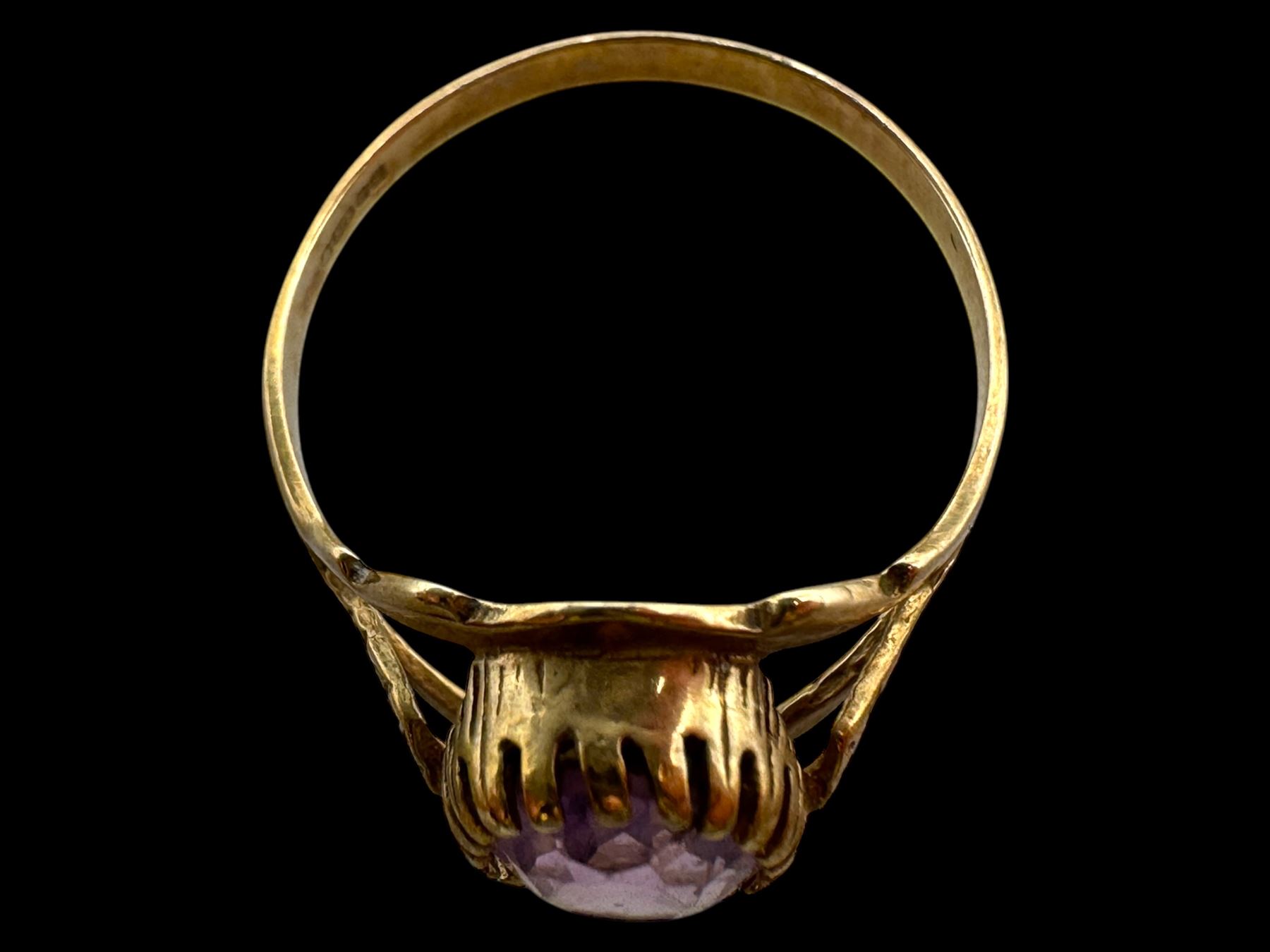 9ct gold amethyst ring, hallmarked 