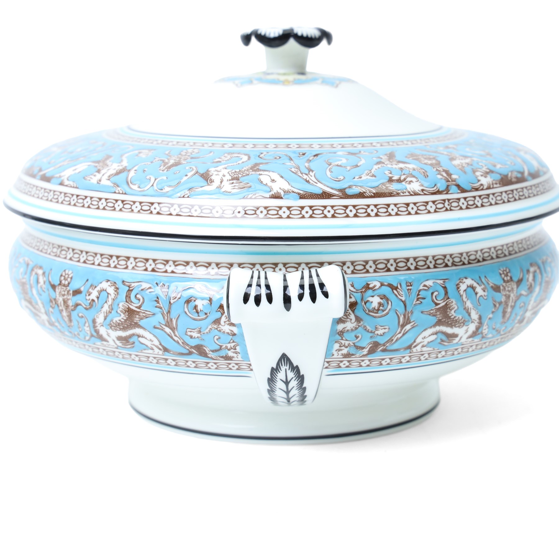 Extensive Wedgwood Turquoise Florentine part service tea, dinner and coffee service for six covers comprising six dinner plates, six dessert plates, six soup bowls and stands, pair of vegetable dishes and covers, gravy boat ad stand, oval meat plates, six tea cups and saucers, six coffee cans and saucers, six tea plates, teapot, coffee pot, sucrier and cover, sugar bowl, milk and cream jugs and cake plate, 72 pieces