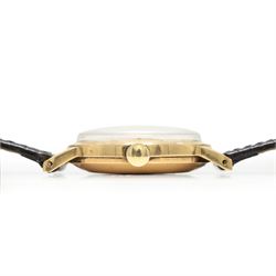 Smiths Imperial gentleman's 9ct gold manual wind wristwatch, cream dial with alternate dagger and Arabic hour markers, hallmarked, on black leather strap