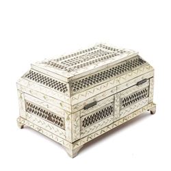 Early 19th-century French Napoleonic Prisoner of War bone workbox, decorated with repeating pierced classical decoration within borders of sgraffito foliate motifs, H13cm x W22cm x D15cm