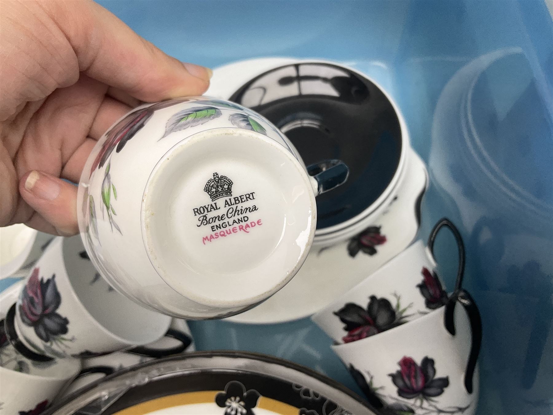 Royal Albert Masquerade pattern tea service for six, together with Royal Albert Dogwood pattern teacup and saucer and Alfred Meakin tea and dinner wares decorated with gilt on cream ground to include lidded tureens and oval serving plates etc in two boxes