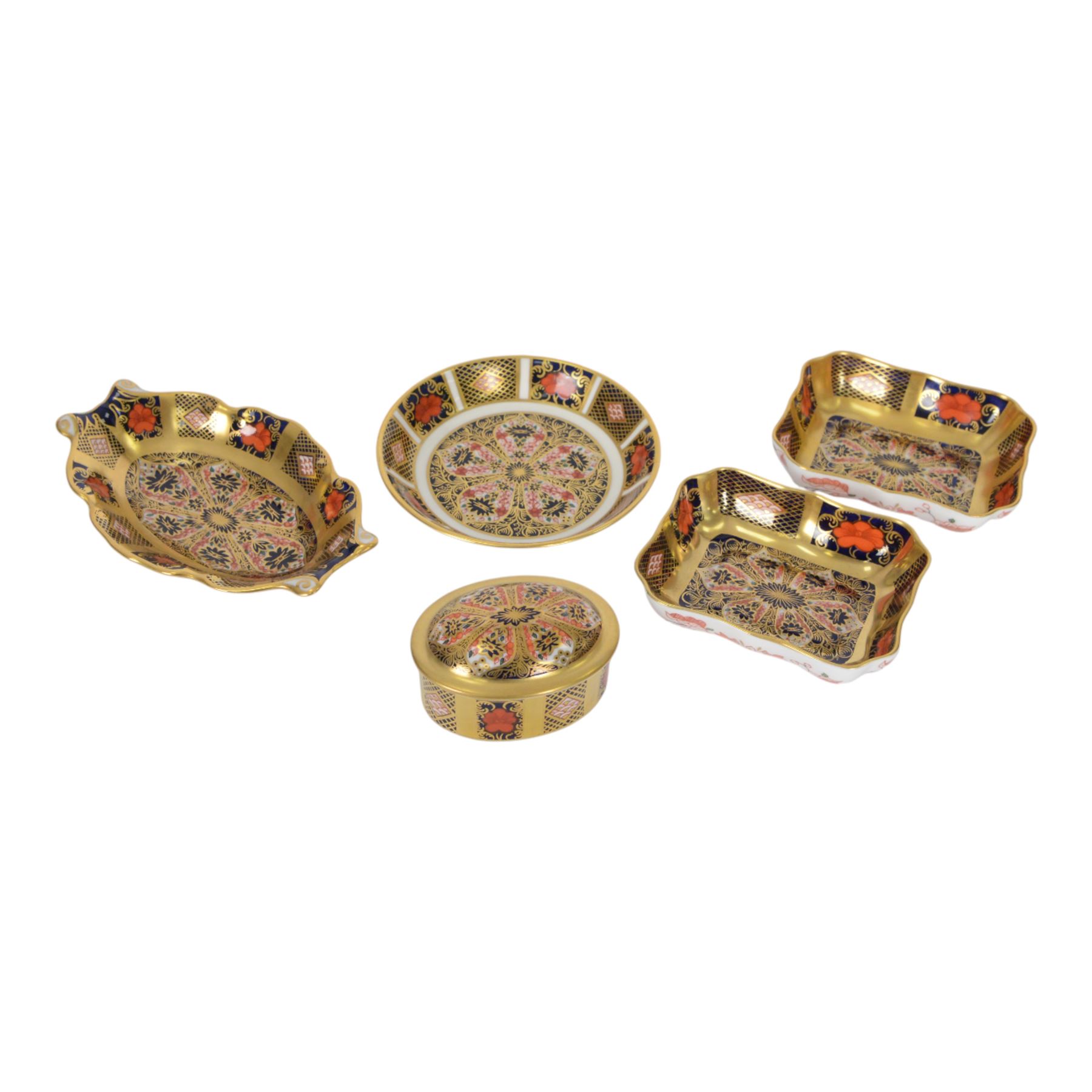 Royal Crown Derby imari pattern 1128, five trinket dishes and a trinket box 
