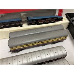 Various makers ‘00’ gauge - Hornby DCC ready LNER 4-6-2 ‘The Mallard’ no.4468 in blue with original box; Lima British Railway Class 33 Bo-Bo diesel locomotive no.33025; quantity of coaches, wagons and track to include Hornby, Lima, Tri-Ang etc (26) 