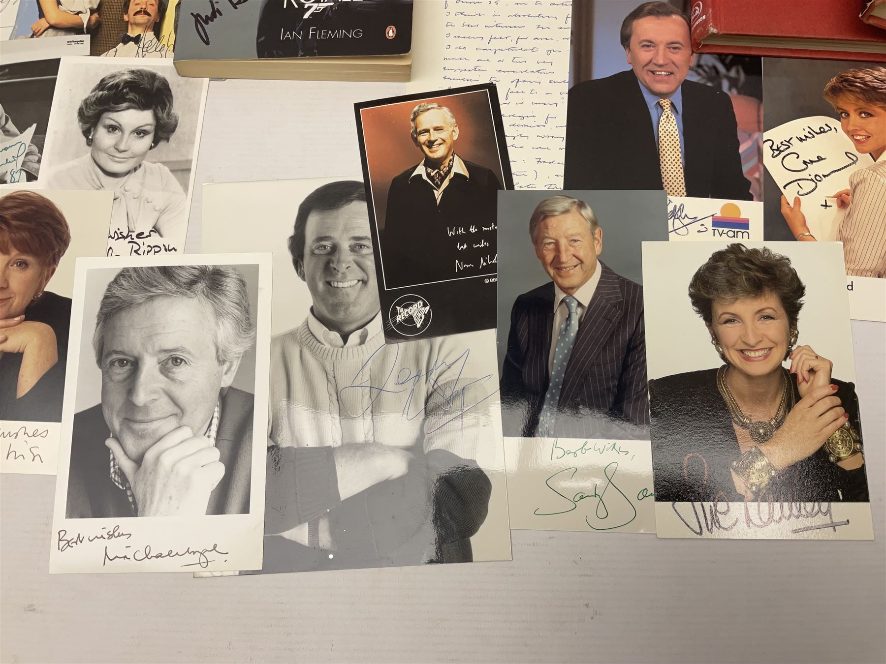 James Bond Casino Royale book signed by Daniel Craig, Judy Dench and other case members, together with Beatles book and Wing dust cover with spurious signature and other signed TV and sport memorabilia 