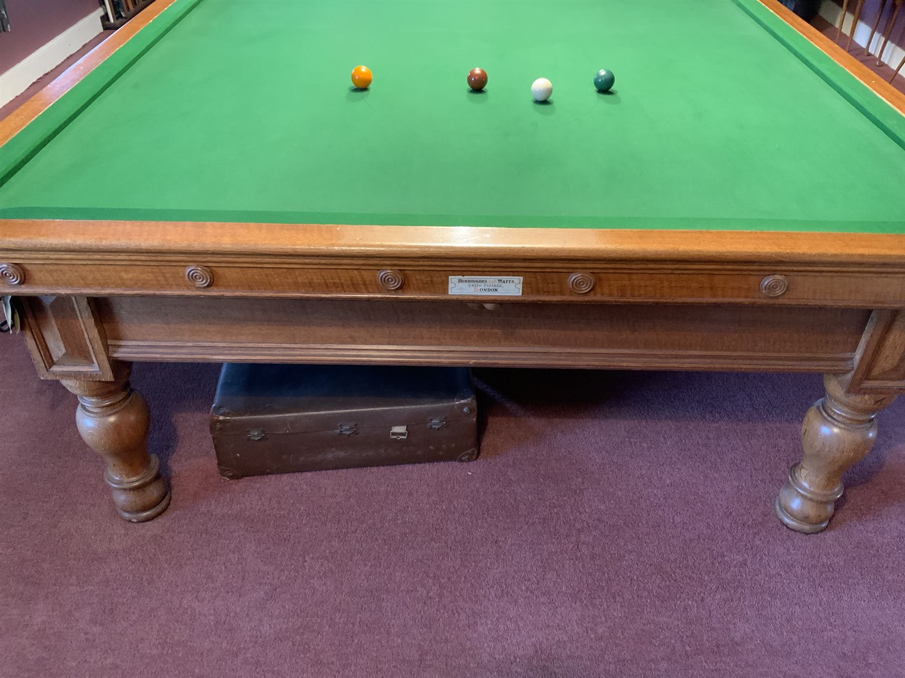 Burroughes and Watts (Soho, London: 1839-1900) - late 19th century oak full size billiard or snooker table, on eight turned supports, thick slate bed.
Currently situated in storage, ready for delivery. Currently in storage. Sold as per image.