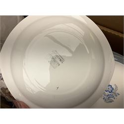 Twin handled cache pot in the style of Herend Hungary, stamped VA Portugal, decorated with birds upon branches, Mason's Ironstone large footed bowl in the Mandarin pattern, Spode Gainsborough bowl, Royal Doulton Bird of Paradise plate c1938 D4602, lustre plates, Aynsley, oriental style lidded vase, Portmeirion, lattice creamware, J & G Meakin Sol, Wedgwood, studio pottery, Spode York Minister boxed plate etc