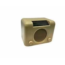 Bush Bakelite radio in cream H23cm, L39cm.  