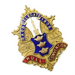 Early 20th century Royal Antediluvian Order of Buffaloes (RAOB) 9ct gold enamel jewel presented to Bro. W. Flood by the Earl of Essex Lodge and another in gilt metal and enamel marked Hull Convention 1906 (2)