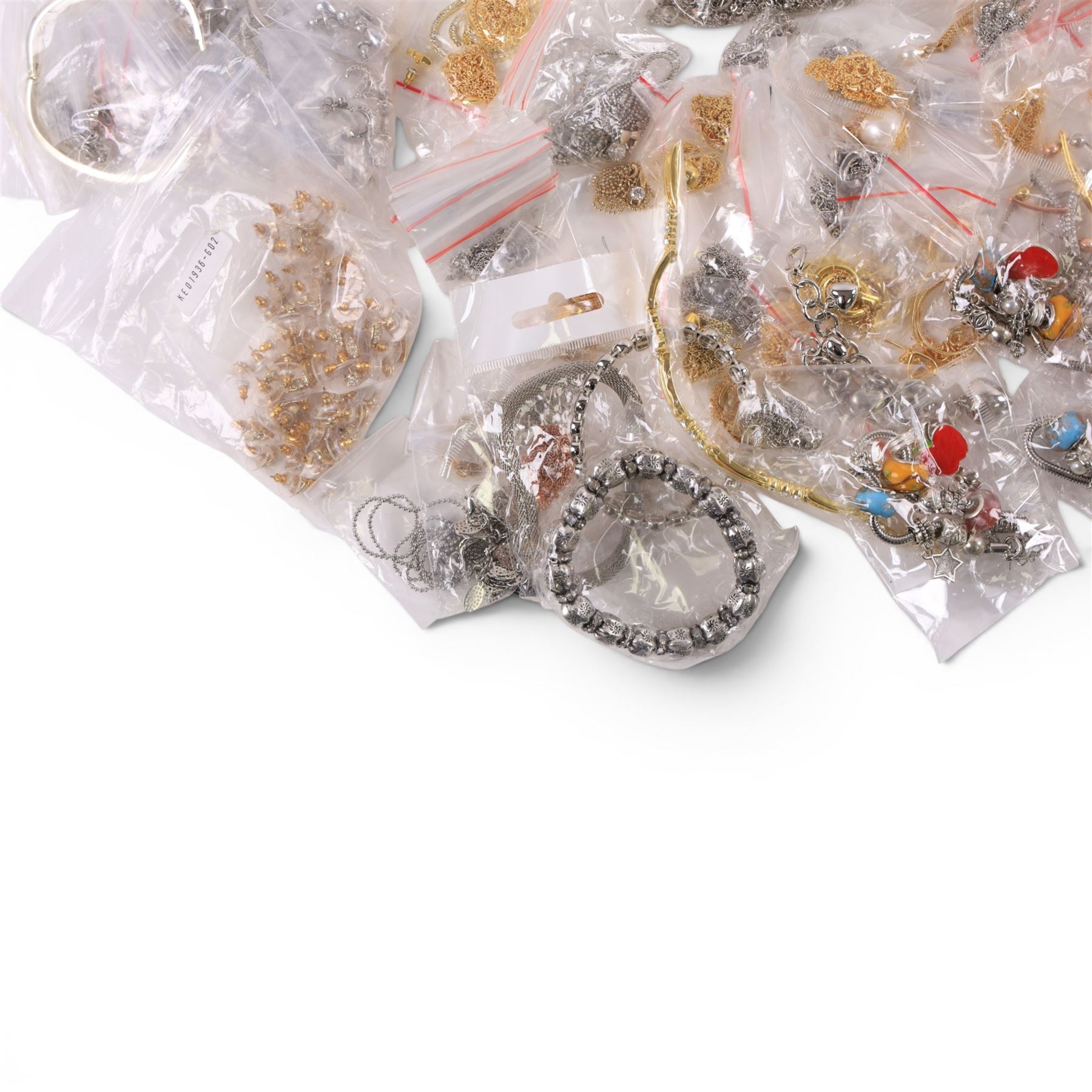 Quantity of costume jewellery, including stud earrings, pendant necklaces, bracelets and bangles etc
