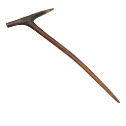 Somali hide shield D33cm, knobkerrie L90cm, New Guinea adze and an Aboriginal boomerang (4)