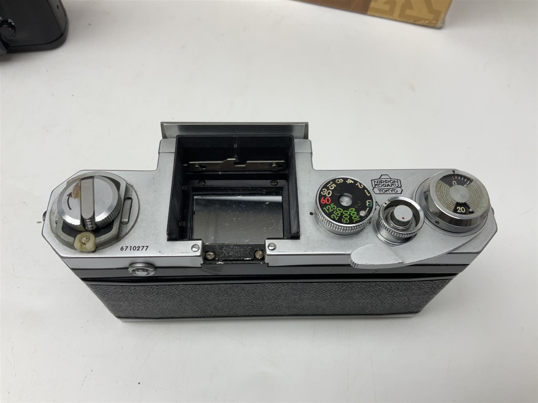 Nikon F-401 camera body, serial no. 2064766, together with Nikon Shutter Speed range, serial no.106395, and other Nikon equipment and camera bodies 