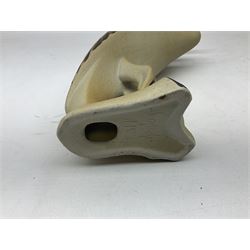 Sgrafo studio pottery heron and bowl, another ceramic bowl 