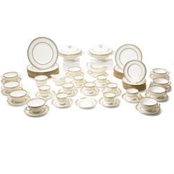 Wedgwood 'Colonnade' pattern dinner and tea service comprising twelve dinner plates, twelv...
