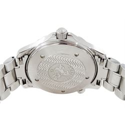Omega Seamaster gentleman's stainless steel automatic wristwatch, Ref. 168 1640, Cal. 1120, serial No. 80529960, blue wave dial with date aperture and unidirectional rotating bezel, on original stainless steel strap with fold-over clasp, boxed with receipt