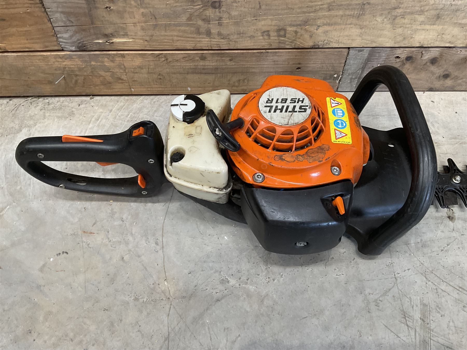 Stihl HS 81R petrol hedge trimmer, 30'' double sided