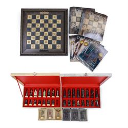 Eaglemoss Lord of the Rings chess set, with board, figural chess pieces, magazines and display cases