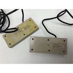 Nintendo Entertainment System (1985) console with two controllers, accessories and instruction booklet. NES Games ‘Duck Hunt’ with Nintendo Zapper gun, ‘Pinball’ and ‘Super Mario Bros.’, all with original sleeves and instruction booklets. NES game ‘Super Mario Bros. 2’ cartridge only