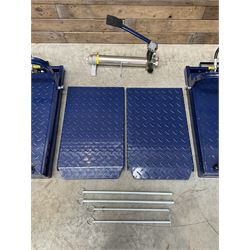 Heavy duty CR06XHD hydraulic vehicle car ramps