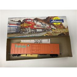 Hornby '00' gauge - RS.651 Freightmaster Set with Class 31 Diesel (Brush Type 2) A1A-A1A locomotive, seven wagons and track; boxed; together with fifteen various makers wagons and Busch Micro Electronic Roadworks Sign Set; predominantly boxed