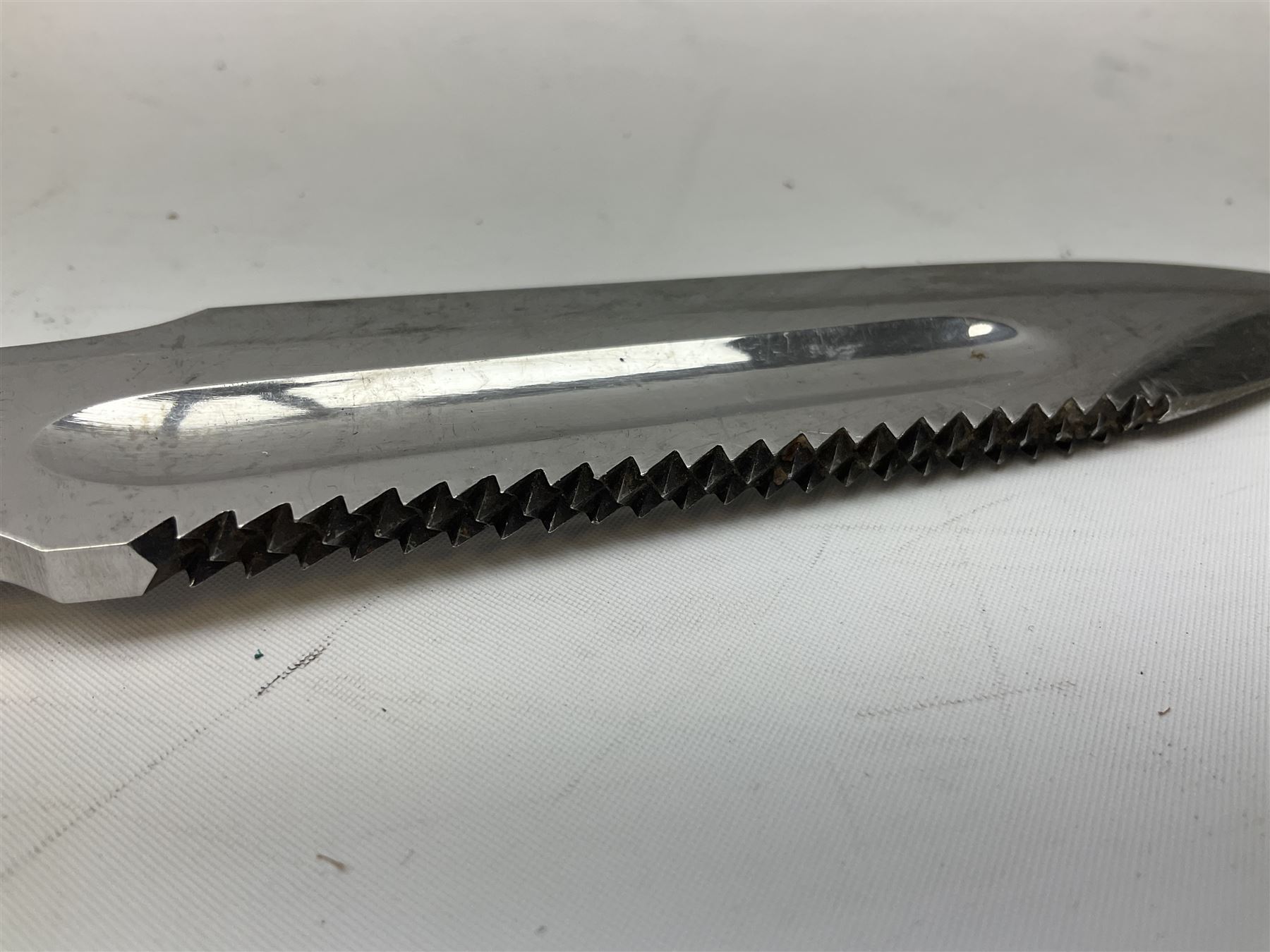 German ERN Wald-Solingen Art Deco style hunting knife with 13cm Bowie type blade and chrome fittings with antler grip; in leather sheath L24.5cm overall; and Bianchi Rastignano Aeronautica Militare combat knife with 15.5cm Bowie type saw-back blade and stacked leather grip (2)