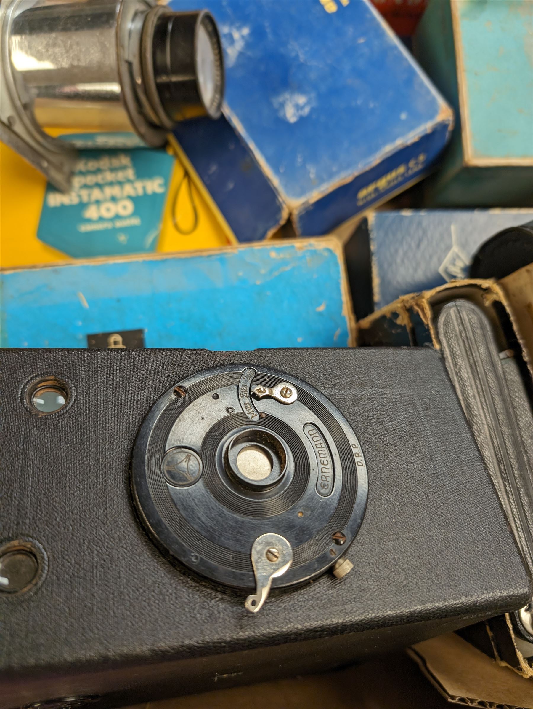 Watkins Bee Meter, in orignal box together with a Kodak Pocket Instamatic 400, Wray Stereo Graphic Viewer, Schneider-Kreuznach lens and a collection of other cameras and equipment 