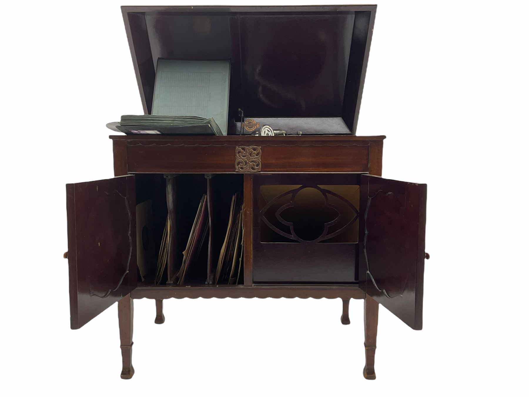 Gilbert gramophone in mahogany cabinet