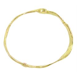 18ct gold bangle stamped 750 Cartier