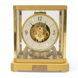 Jaeger-LeCoultre Atmos Clock - Caliber 528-6, 
gold-plated brass with glass panels, 15 je...