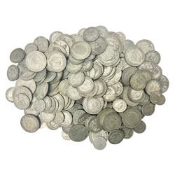 Approximately 1390 grams of Great British pre-1947 silver coins, including half crowns, two shillings / florins, shillings and sixpences