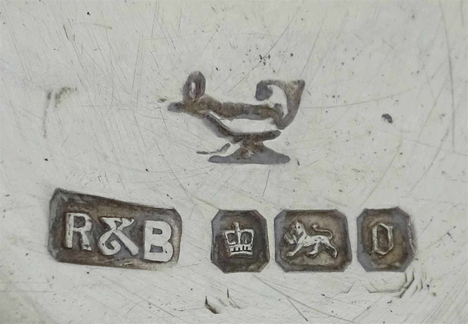 Edwardian silver novelty cigar table lighter, modelled as a Roman oil lamp, the body engraved to one side with bird in flight, hallmarked Roberts & Belk Ltd, Sheffield 1901, approximate weight 2.41 ozt (75 grams)