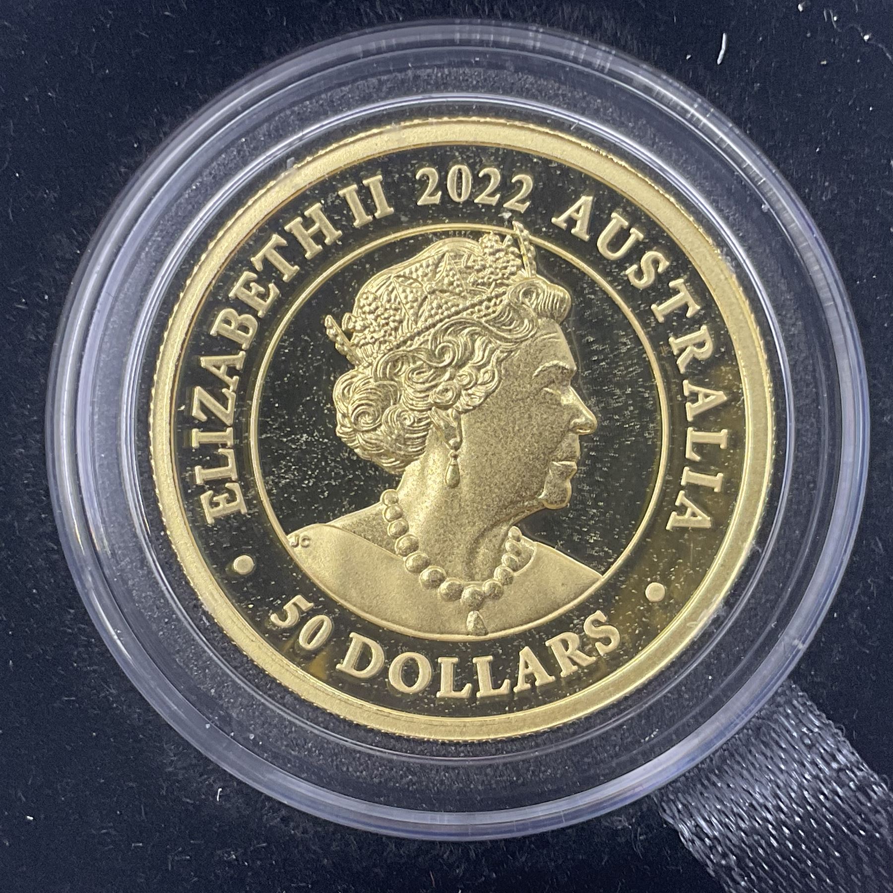 Queen Elizabeth II Australia 2022 gold proof fifty dollar 'Australian Sovereign Piedfort' coin, cased with certificate 