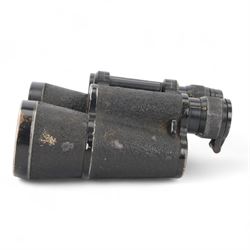 Pair of WWII BMK military binoculars, Dienstglas 7x50, serial number 152655
