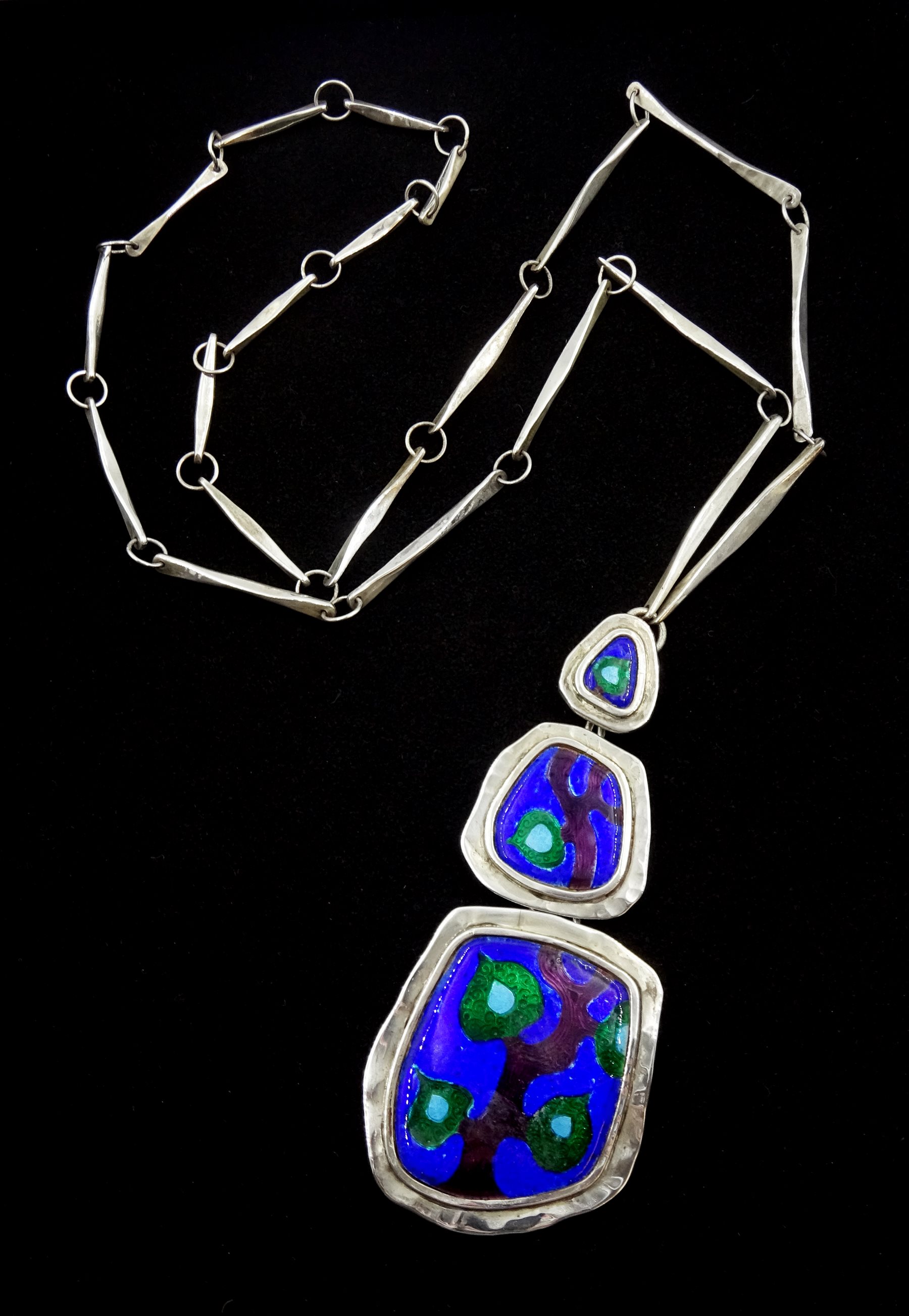 Scottish silver and enamel stylized tree formed from three graduated asymmetrical pendants, makers mark R T,  Edinburgh 1970, approx 3.5oz
