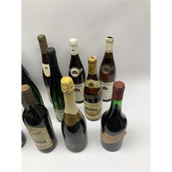 Mixed alcohol including Tiffany sparkling British wine 75cl, 8.5%vol, Les Brillesoleil de Julien Damoy Cotes Du Roussillon 70cl, Pieroth Blu 1991 Qualitatswein Nahe 750ml, 9.5%vol etc, various contents and proofs, 21 bottles