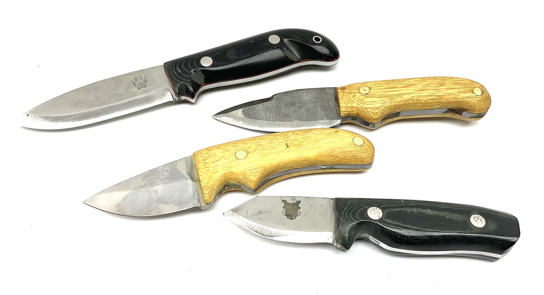TBS Boar knife, the 6cm steel blade with boar's head motif L16cm; Gary Mills bushcraft knife with 10cm steel blade; and two other short blade hunting knives with hardwood handles, one with damascus blade (4)